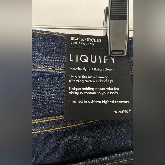 NWT Black Orchid Naomi Split Seam Bootcut Crop Jeans Size 23 - Picture 5 of 8